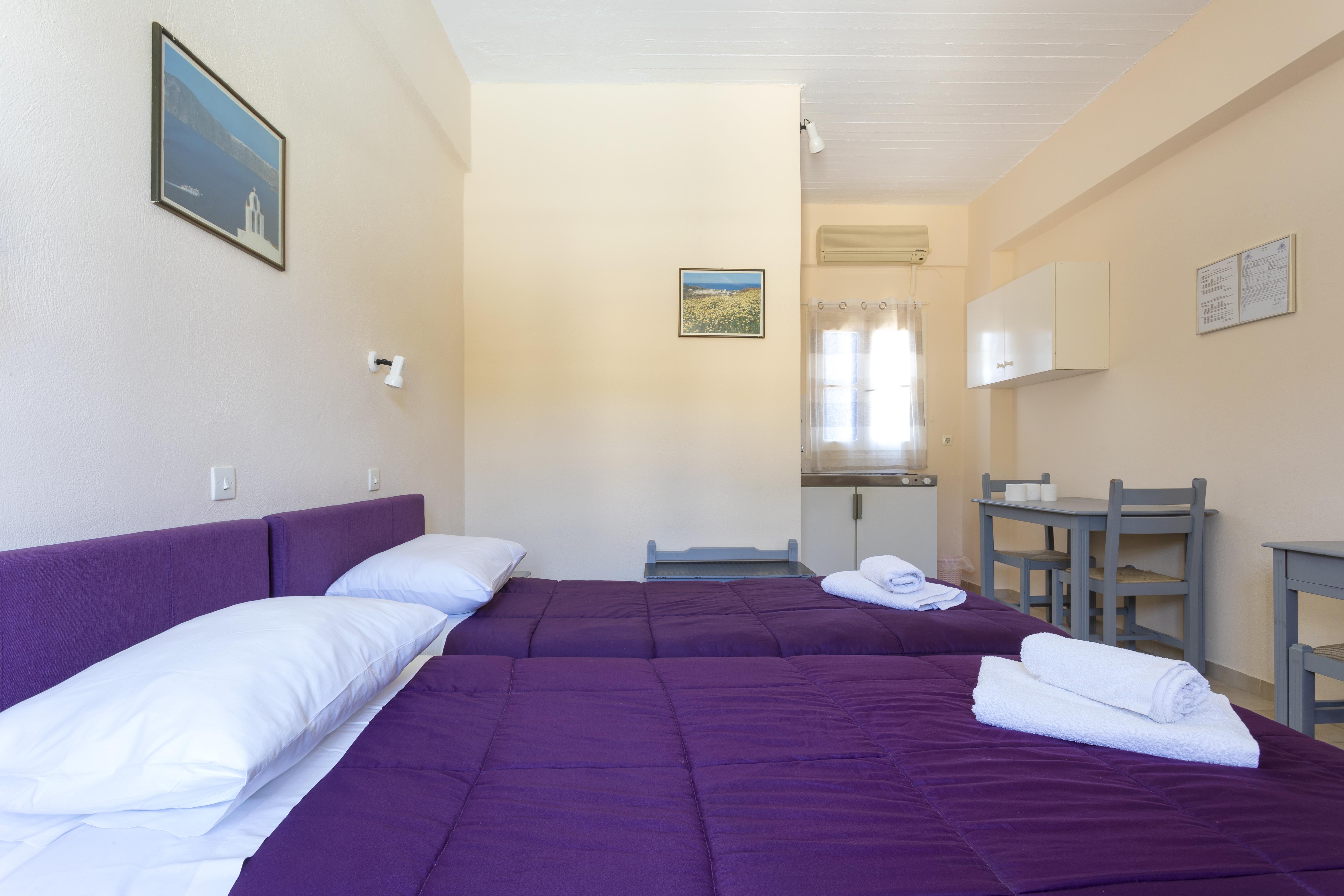 Vanas Apartments Spetses Town ภายนอก รูปภาพ