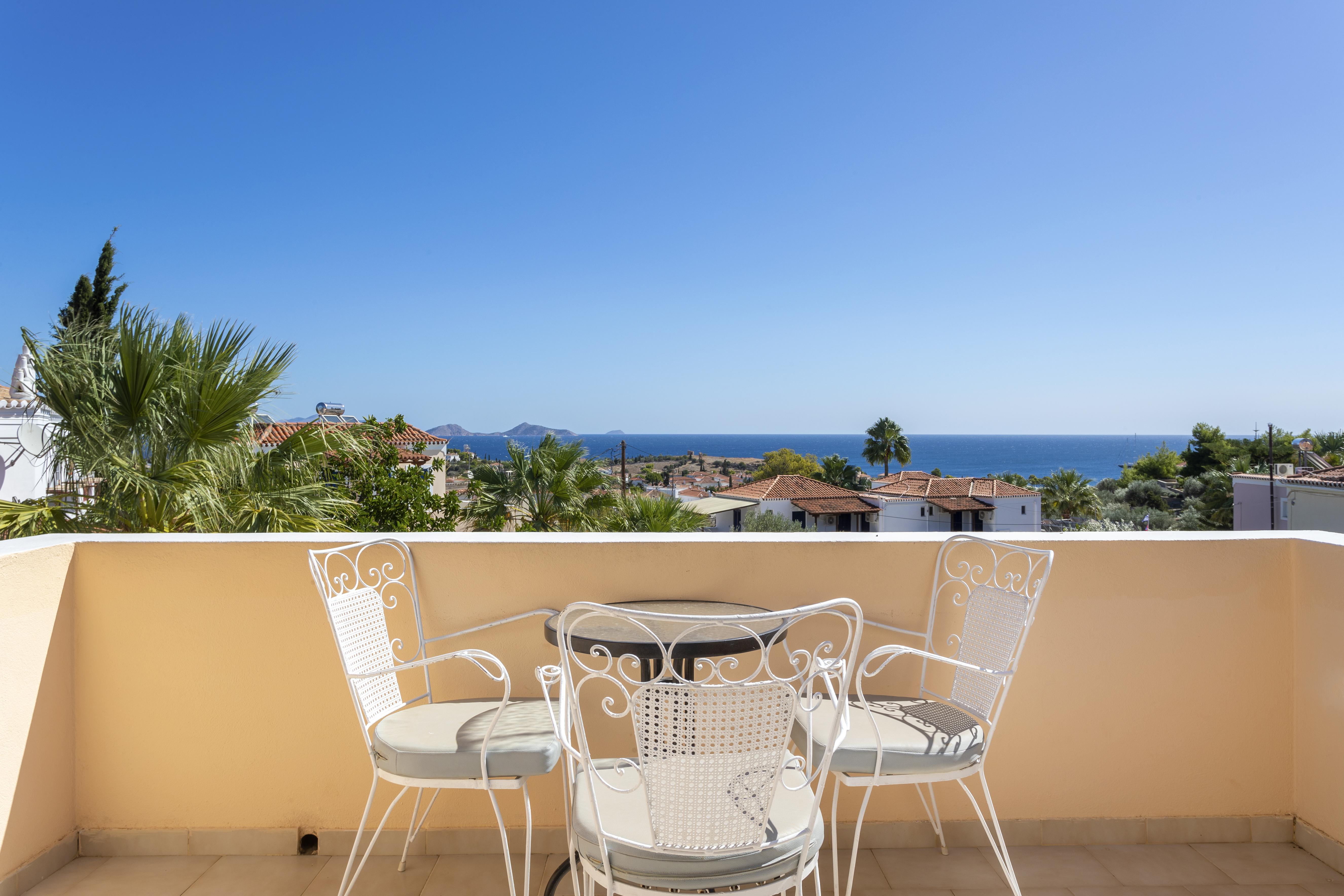 Vanas Apartments Spetses Town ภายนอก รูปภาพ