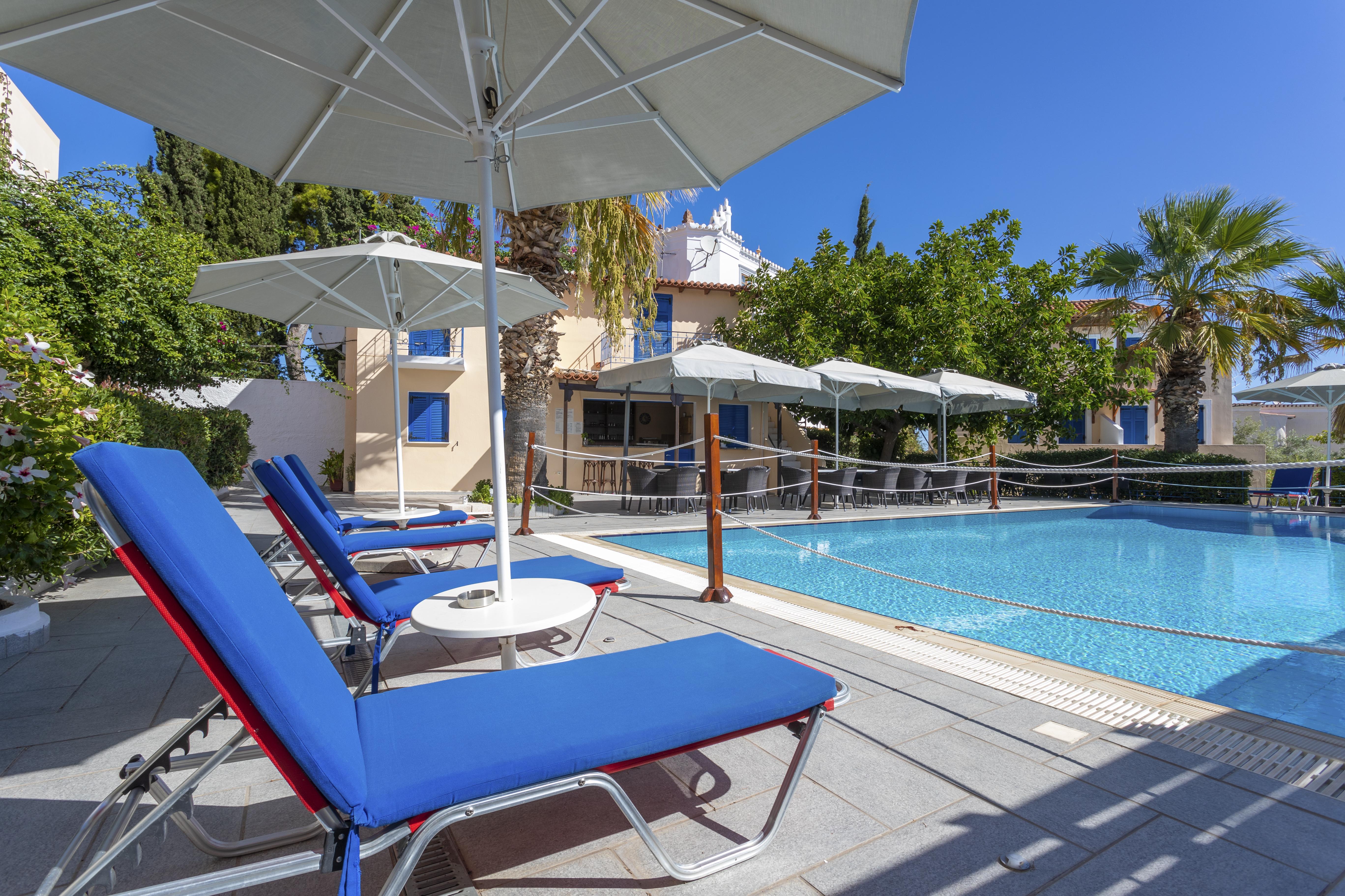 Vanas Apartments Spetses Town ภายนอก รูปภาพ